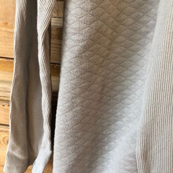 Fabletics XL Astoria Quilted Shrug Gray Cardigan Sweater - Picture 5 of 8